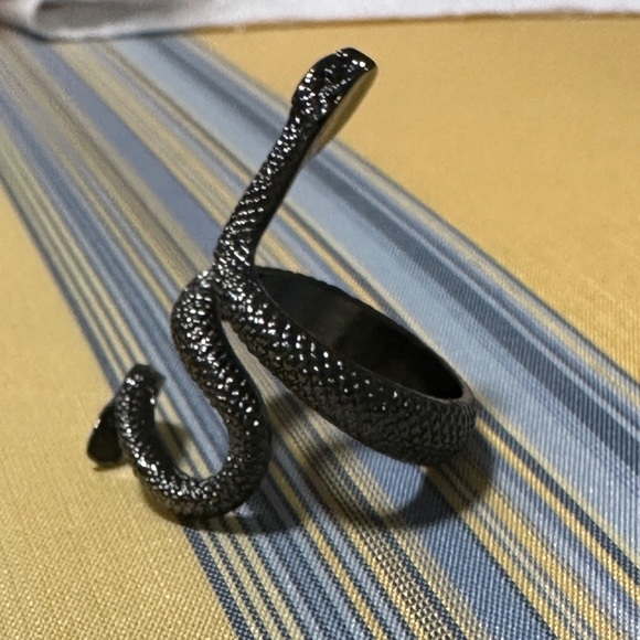 Snake Ring - Picture 3 of 3